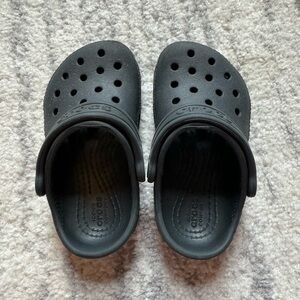 Black toddler Crocs, size 6